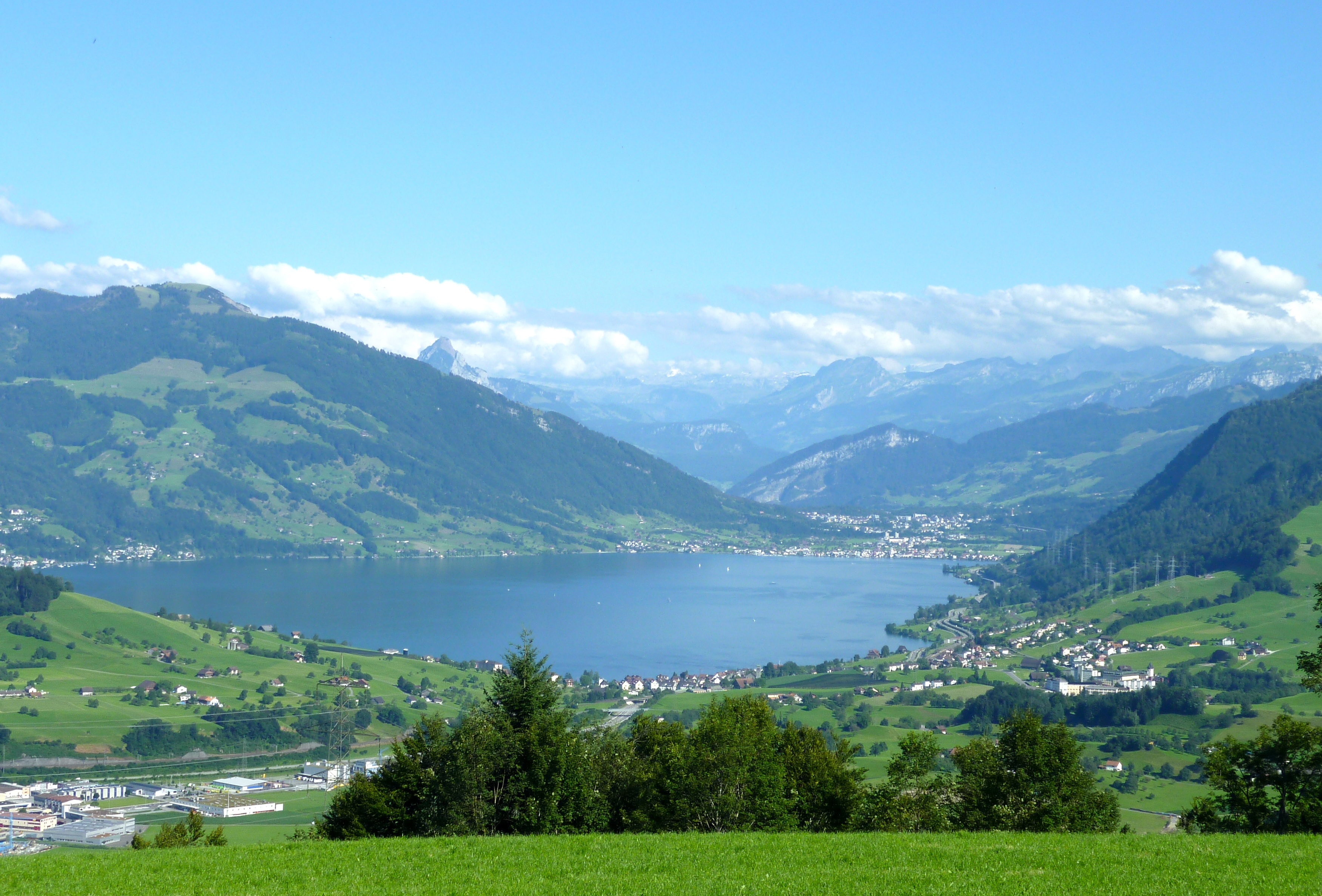 picture over lake Zug